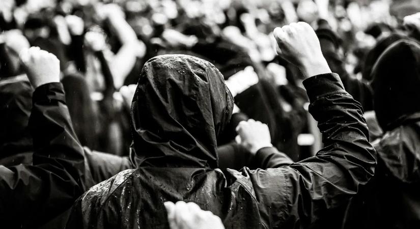 Tömegverekedés robbant ki a somogyi bál után, 30 ember esett egymásnak