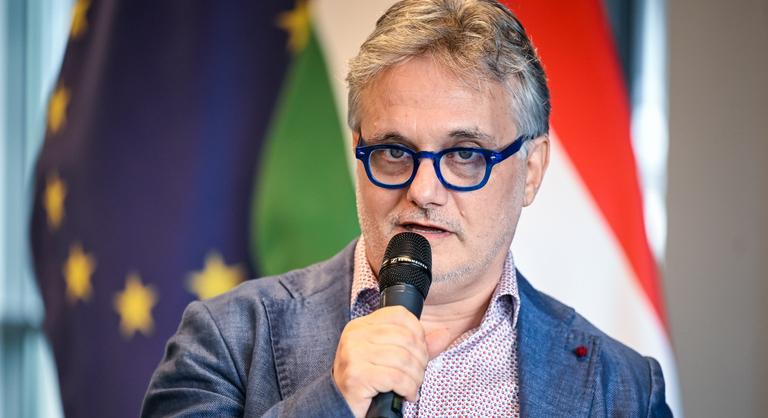 Nyáry Krisztián: Felszentelt pap is lehet oktatási miniszter, ha hisz az iskolák autonómiájában