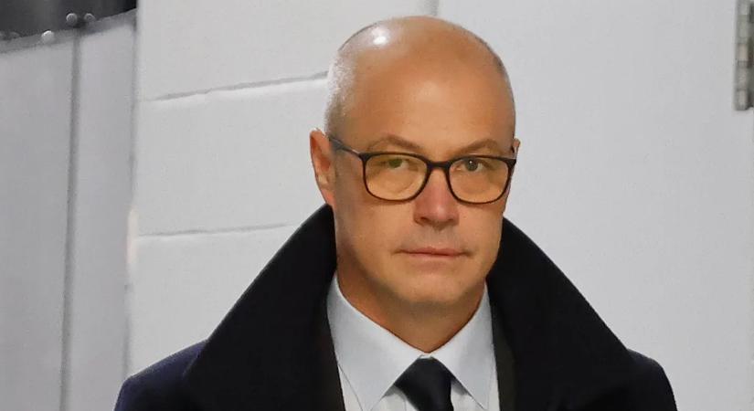 NHL: kirúgták a ligában a legrosszabb teljesítményt nyújtó Canucks edzőjét