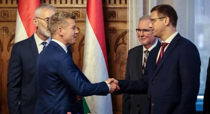 Zajlanak az egyeztetések az alakuló parlamentről, kiderülhet mennyire lesz „nagyvonalú” a Tisza az ellenzékével