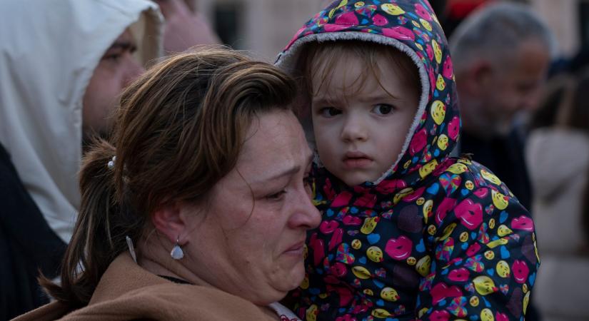 Csaknem 700 gyermek vesztette életét a háborúban