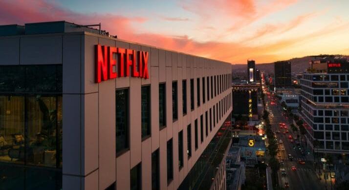 Távozik a Netflix társalapítója, nagyot esett a részvény árfolyama