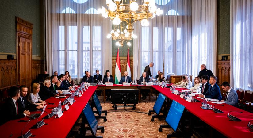 Itt a bejelentés, kiderült, hogy mikor foglalhatja el Magyar Péter a miniszterelnöki tisztséget