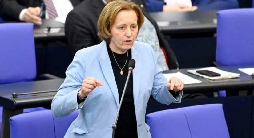 Elképesztő beismerés a német parlamentben: A Fidesz lekörözte a német kormányt