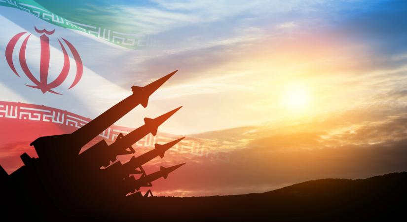 Harcias üzenet jött Iránból: az elsütőbillentyűn tartják az ujjukat