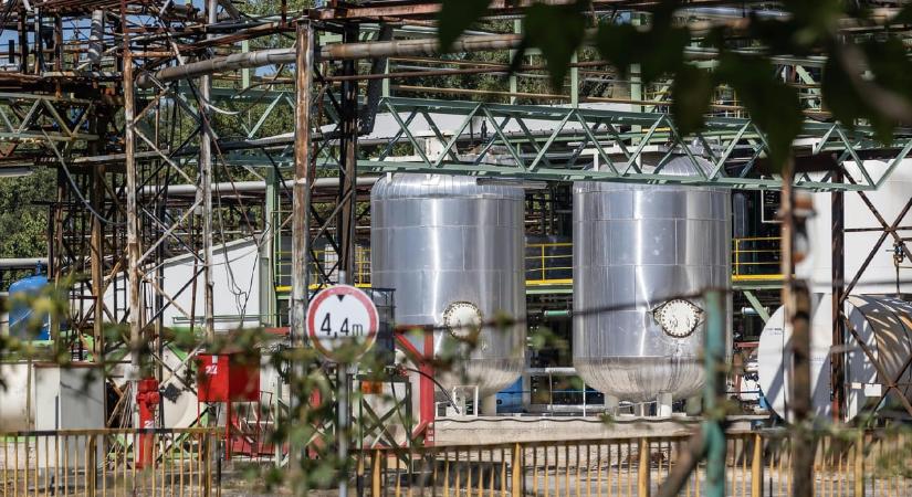 Éhségsztrájk kezdődött a sajóbábonyi vegyi üzemben, ahol a dolgozók december óta nem kaptak fizetést