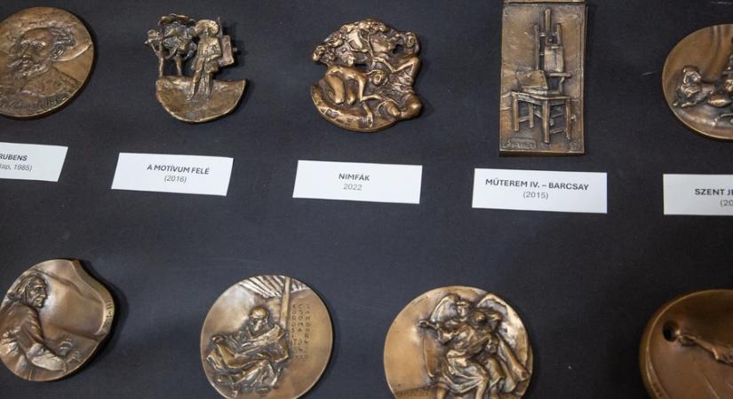 Munkácsy-díjas művész alkotásai a Hevesi-galériában