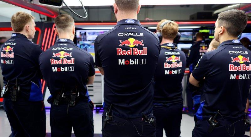 Átszervezi F1-es technikai csapatát a Red Bull