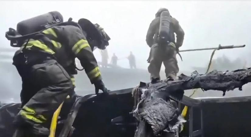 11 életet követelt a buszbaleset, többen halálra égtek