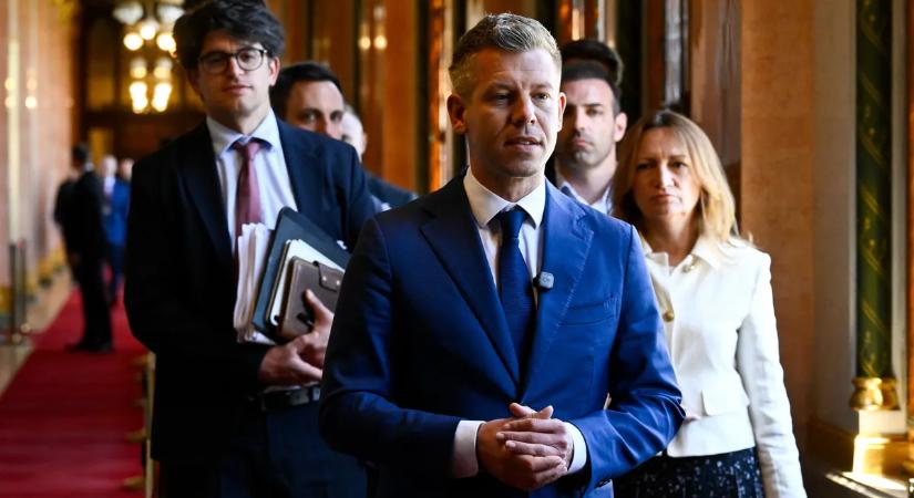 Hatalmas bulit szervez Magyar Péter a Kossuth térre – így ünnepelnék a hatalomátvételt