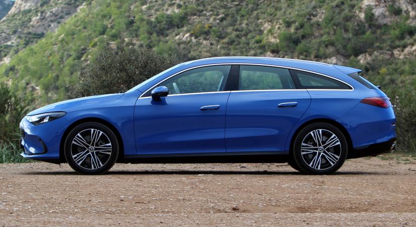 Már az utakon a Mercedes új kombija