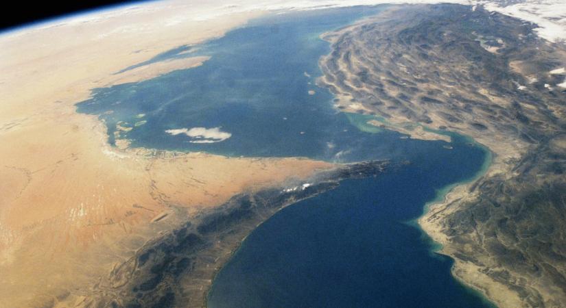 Hatalmas bejelentést tett Irán: mindenki számára megnyílik a Hormuzi-szoros