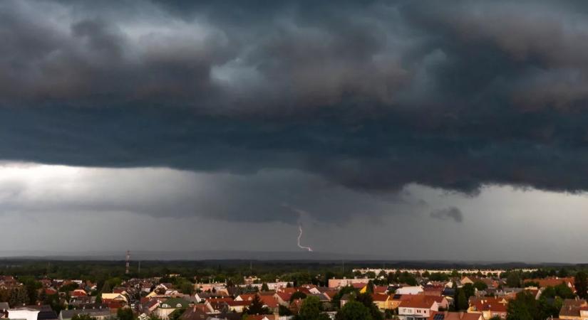 Búcsú a tavasztól: Vasárnap betör a hidegfront, jövő héten jön a didergés
