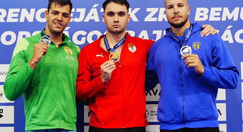 Az aranyérem sem derítette jókedvre a magyar úszófenomént