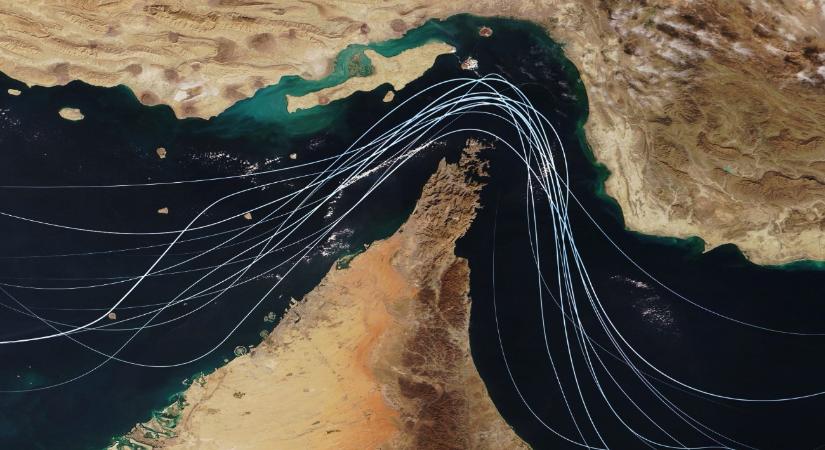 Itt a várva várt hír: Irán megnyitja a Hormuzi-szorost, de az amerikai blokád még életben marad