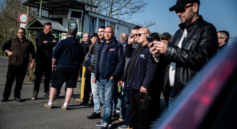 „Se sz*rni, se h*gyozni nem tudunk” – időzített bombán ücsörögnek a sajóbábonyi vegyi üzem dolgozói