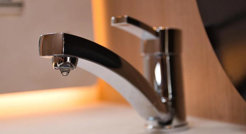 Fagyálló folyt a csapból: Súlyos botrány a szombathelyi kórházban