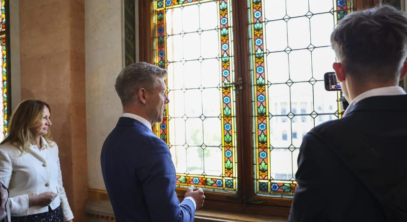 Ősszel állíthatják ki a hitelminősítők a Tisza bizonyítványát