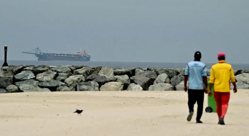 Újabb szenzációs olajhír: teljesen szabaddá vált a Hormuzi-szoros – szakad az olaj ára, négyéves csúcson a forint, durranak a pezsgők