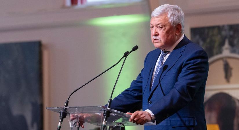 Csányi Sándor előállt a farbával: így vélekedik a bankszektor Magyar Péter euró bevezetési terveiről