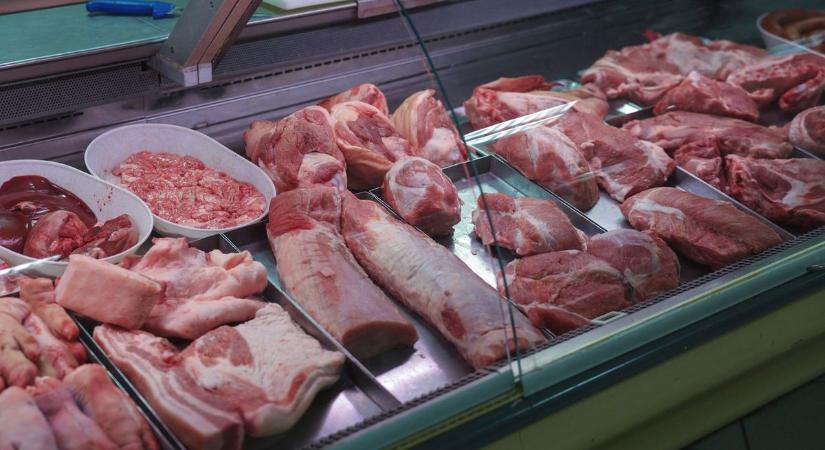 Súlyos hibák a húsoknál, több tonnát vontak ki: itt a Nébih tavaszi ellenőrzésének teljes mérlege