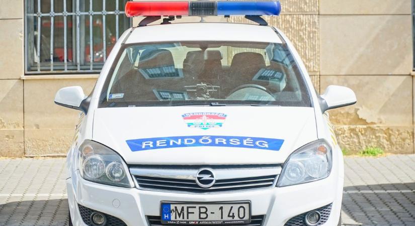 Eltűnt egy 13 éves lány Kecskeméten: aki látta Annamáriát, hívja a rendőrséget!  fotó