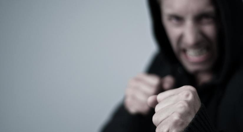 Szadista módon támadt az bolti eladóra a debreceni férfi, kegyetlen büntetést kapott