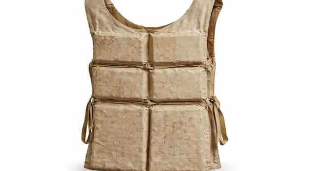 350 ezer fontért kelhet el egy Titanic-túlélő mentőmellénye