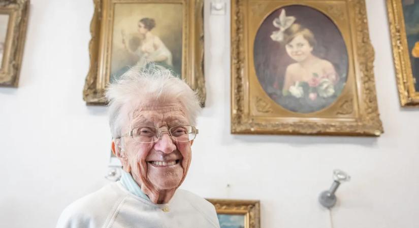 „Isten éltesse még 100 évig!” – záporoznak a köszöntések a 109 éves Gizi néninek