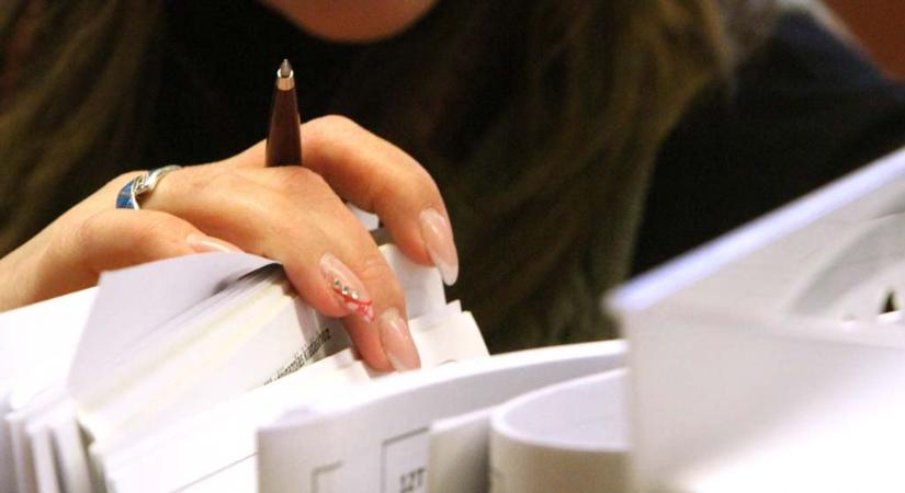 Nem lehet csak úgy iratokat darálni: komoly szabályokra figyelmeztet a hatóság