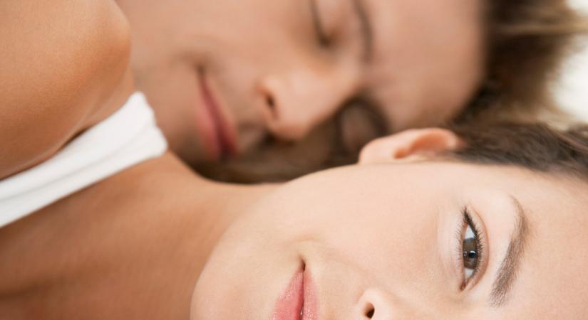 A kardiológus figyelmeztet: nem mindegy, milyen gyümölcsöt fogyasztasz lefekvés előtt