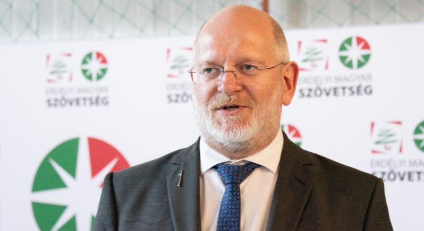 A külhoni magyar közösségek nemzetstratégiai ügyeinek méltányos támogatását várja az új magyar kormánytól az Erdélyi Magyar Szövetség