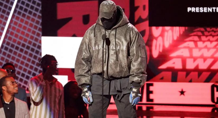 Lengyelországban sem léphet fel Kanye West, a stadion igazgatója lemondta a koncertjét