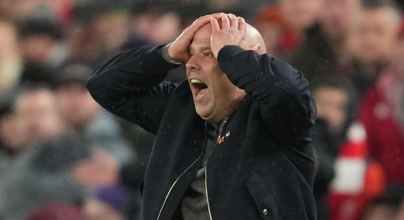 "Szibériába küldte Szoboszlait!" - legendás újságíró szállt bele a Liverpool edzőjébe