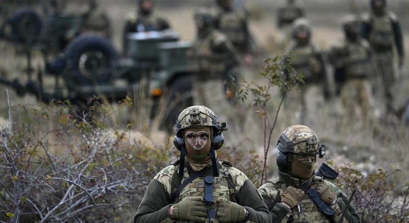 Mesterlövészek, különleges erők: Afrikában gyakorlatozik a magyar honvédség