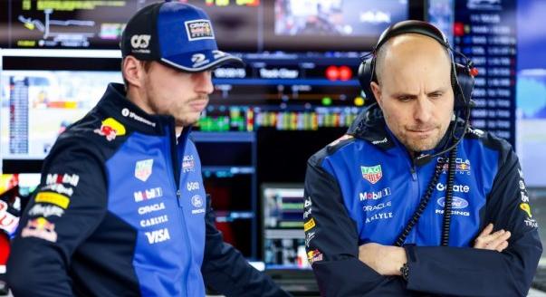 Mercedes és Verstappen: a nap F1-es hírei egy helyen