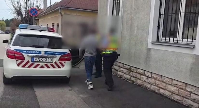 Nyilvános vécét fosztottak ki Zircen, hamar lebuktak (videó)