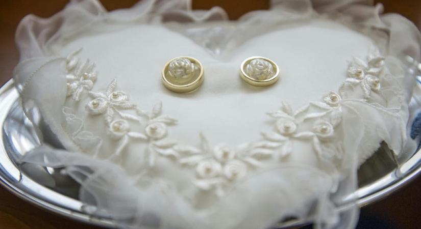 4 millió ember a bizonyíték: érdemes megházasodni