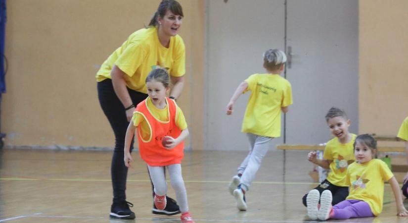 Ha ezt a nagy hibát elköveti a szülő, a gyereknél a mozgás örömének helyét átveszi a gyomorgörcs