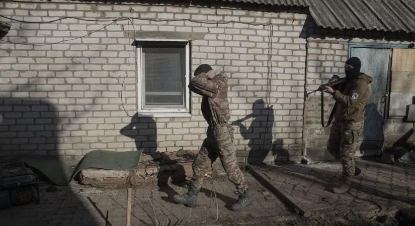 Nem engedik hátrálni az ukrán katonákat – Harkivban záróegységekkel állítják meg a visszavonulást