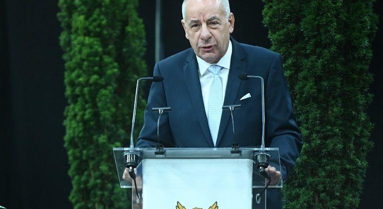 Sulyok Tamás “köztársasági elnök” azonnali hatállyal felmentette Bodó Bernadett dandártábornokot