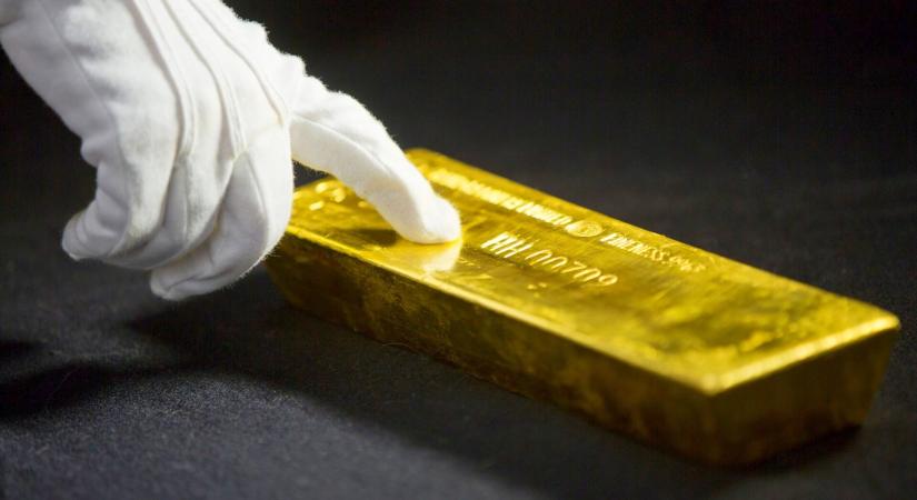 Használt széfet vett az interneten, több ezer eurós meglepetés lapult benne