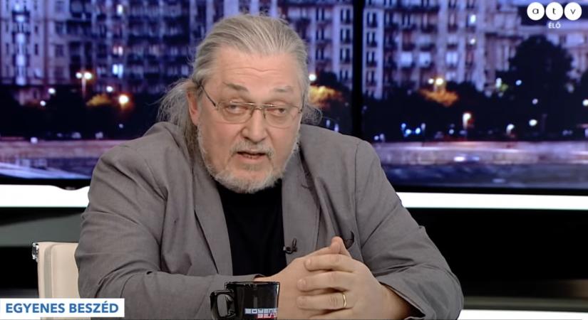 Vidnyánszky Attila szerint a Nemzeti Színházzal végig ellenszélben kellett dolgozniuk, majd rátért Marxra és Engelsre