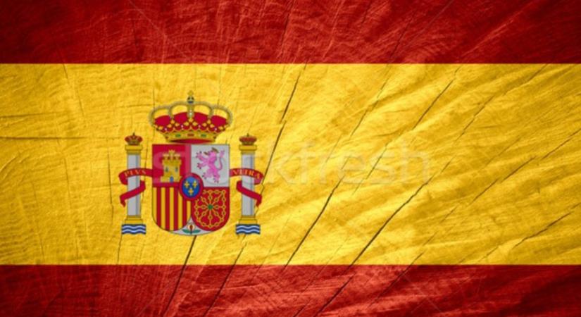 Spanyolország egy nap alatt több mint tízezren kezdeményezték illegális státuszuk rendezését