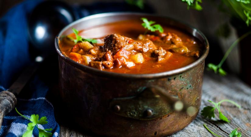 1000 forintra csökken a gulyás ára Magyarországon, többszáz helyen vezetik be azonnali árváltozást