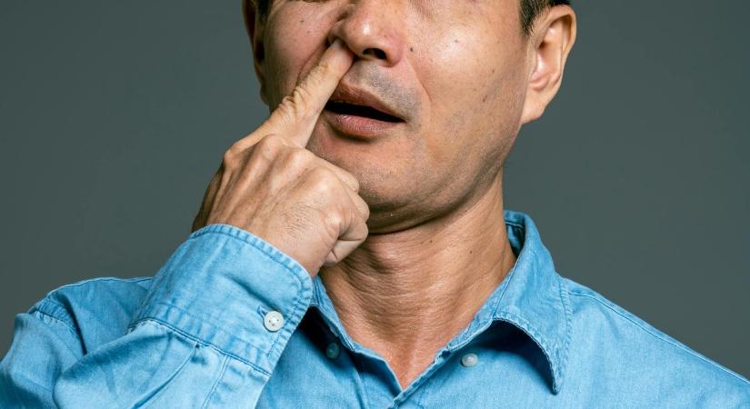 Meghökkentő összefüggést találtak egy illetlen szokás és az Alzheimer-kór között