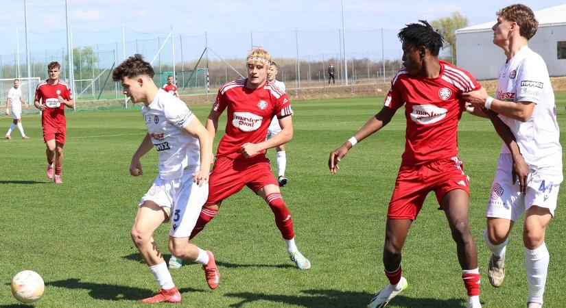 Hajrá az NB III-ban: kötelező győzelem előtt a Kisvárda, kapaszkodna a Sényő – edzői nyilatkozatokkal