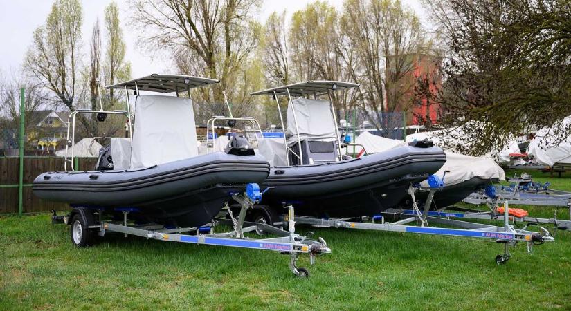 Indul a 180. hajózási szezon: gőzerővel készülnek a vízirendészek a Balatonon (galéria)