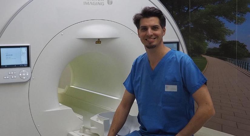 Egy ember, ezer munkatárs, számtalan beteg: így dolgozik dr. Szilágyi Örs, a kórház főigazgatója