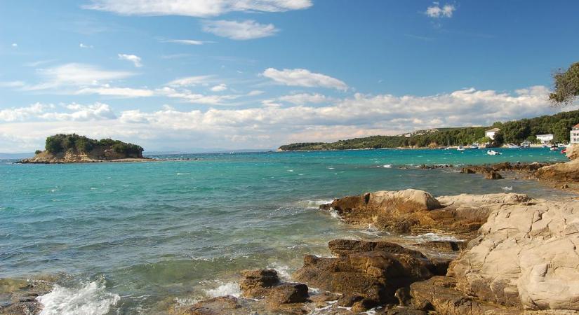 Kemény szigorítás jön a magyarok kedvenc tengerpartján – rengeteg szállást érinthet